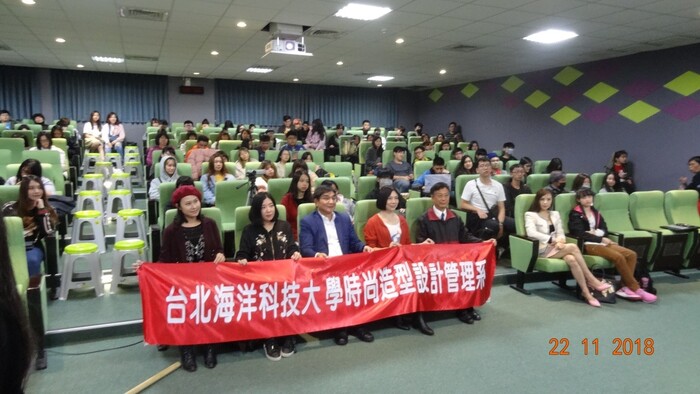 紐約時尚週彩妝大師與海洋師生交流座談會圖片